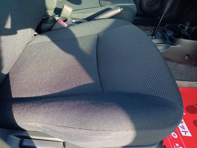 エッセ カスタム　キーレスエントリー　電動格納ミラー　ＡＴ　盗難防止システム　ＣＤ　アルミホイール　衝突安全ボディ　エアコン　パワーステアリング　パワーウィンドウ（51枚目）