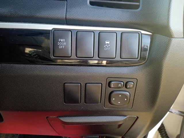 エスティマ アエラス　プレミアムエディション　ＥＴＣ　バックカメラ　ナビ　ＴＶ　オートクルーズコントロール　両側電動スライドドア　ＨＩＤ　スマートキー　電動格納ミラー　後席モニター　パワーシート　オットマン　ＣＶＴ　アルミホイール　ＣＤ（9枚目）