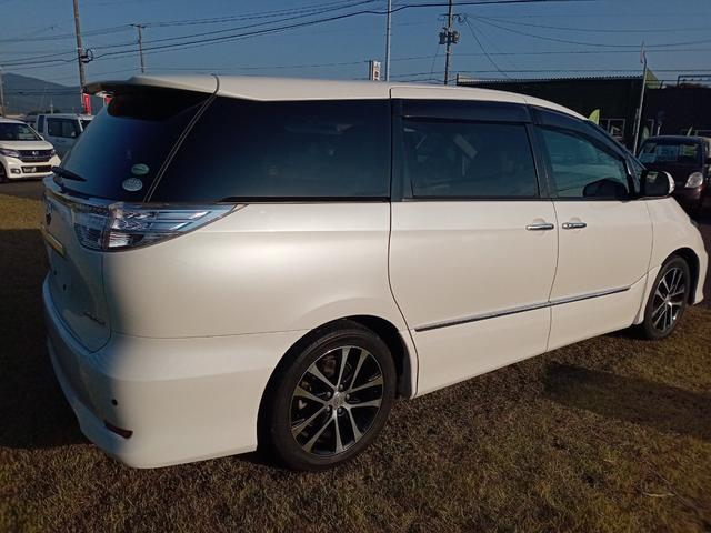 エスティマ アエラス　プレミアムエディション　ＥＴＣ　バックカメラ　ナビ　ＴＶ　オートクルーズコントロール　両側電動スライドドア　ＨＩＤ　スマートキー　電動格納ミラー　後席モニター　パワーシート　オットマン　ＣＶＴ　アルミホイール　ＣＤ（22枚目）