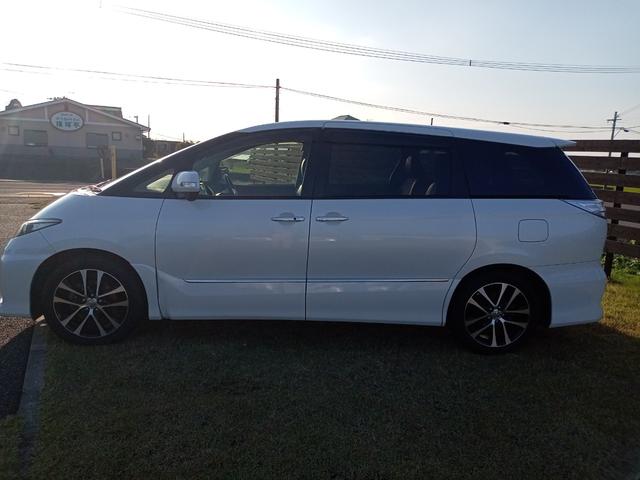 エスティマ アエラス　プレミアムエディション　ＥＴＣ　バックカメラ　ナビ　ＴＶ　オートクルーズコントロール　両側電動スライドドア　ＨＩＤ　スマートキー　電動格納ミラー　後席モニター　パワーシート　オットマン　ＣＶＴ　アルミホイール　ＣＤ（25枚目）