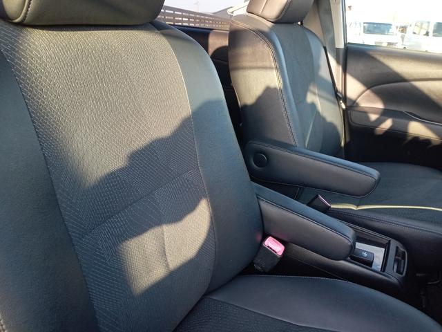 エスティマ アエラス　プレミアムエディション　ＥＴＣ　バックカメラ　ナビ　ＴＶ　オートクルーズコントロール　両側電動スライドドア　ＨＩＤ　スマートキー　電動格納ミラー　後席モニター　パワーシート　オットマン　ＣＶＴ　アルミホイール　ＣＤ（62枚目）