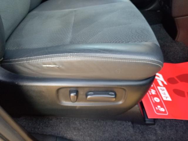 エスティマ アエラス　プレミアムエディション　ＥＴＣ　バックカメラ　ナビ　ＴＶ　オートクルーズコントロール　両側電動スライドドア　ＨＩＤ　スマートキー　電動格納ミラー　後席モニター　パワーシート　オットマン　ＣＶＴ　アルミホイール　ＣＤ（63枚目）