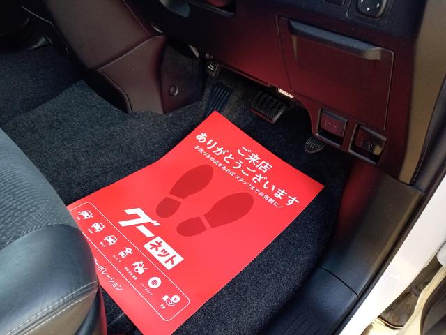 エスティマ アエラス　プレミアムエディション　ＥＴＣ　バックカメラ　ナビ　ＴＶ　オートクルーズコントロール　両側電動スライドドア　ＨＩＤ　スマートキー　電動格納ミラー　後席モニター　パワーシート　オットマン　ＣＶＴ　アルミホイール　ＣＤ（64枚目）