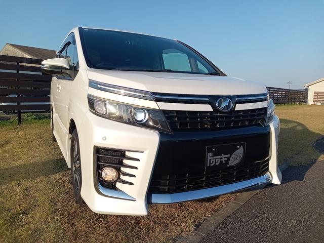 ヴォクシー ＺＳ　ＥＴＣ　ナビ　ＴＶ　クリアランスソナー　両側電動スライドドア　ＬＥＤヘッドランプ　スマートキー　アイドリングストップ　電動格納ミラー　後席モニター　３列シート　ＣＶＴ　アルミホイール　ＣＤ　ＤＶＤ再生（13枚目）