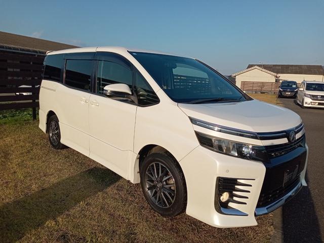 ヴォクシー ＺＳ　ＥＴＣ　ナビ　ＴＶ　クリアランスソナー　両側電動スライドドア　ＬＥＤヘッドランプ　スマートキー　アイドリングストップ　電動格納ミラー　後席モニター　３列シート　ＣＶＴ　アルミホイール　ＣＤ　ＤＶＤ再生（22枚目）