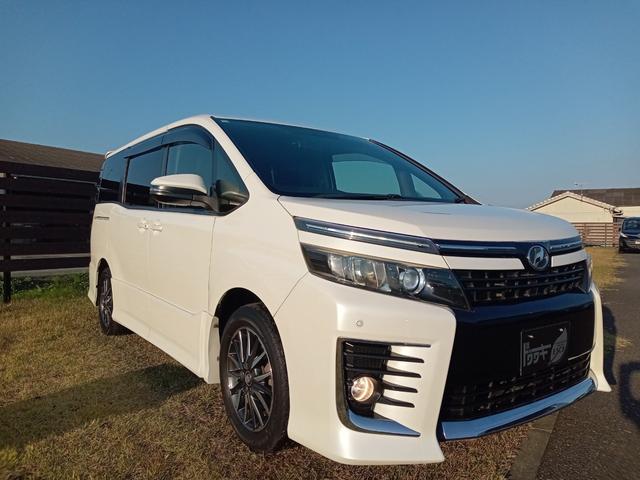 ヴォクシー ＺＳ　ＥＴＣ　ナビ　ＴＶ　クリアランスソナー　両側電動スライドドア　ＬＥＤヘッドランプ　スマートキー　アイドリングストップ　電動格納ミラー　後席モニター　３列シート　ＣＶＴ　アルミホイール　ＣＤ　ＤＶＤ再生（23枚目）