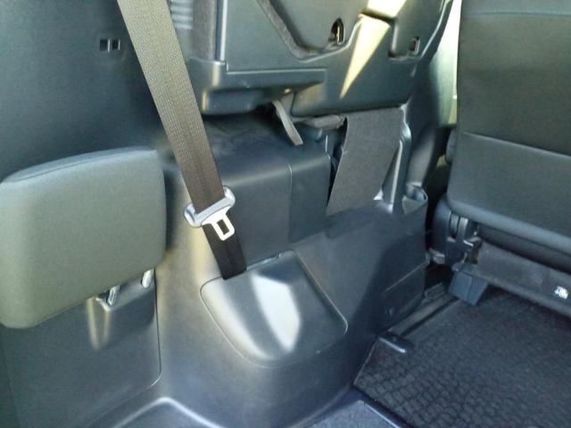 ヴォクシー ＺＳ　ＥＴＣ　ナビ　ＴＶ　クリアランスソナー　両側電動スライドドア　ＬＥＤヘッドランプ　スマートキー　アイドリングストップ　電動格納ミラー　後席モニター　３列シート　ＣＶＴ　アルミホイール　ＣＤ　ＤＶＤ再生（34枚目）