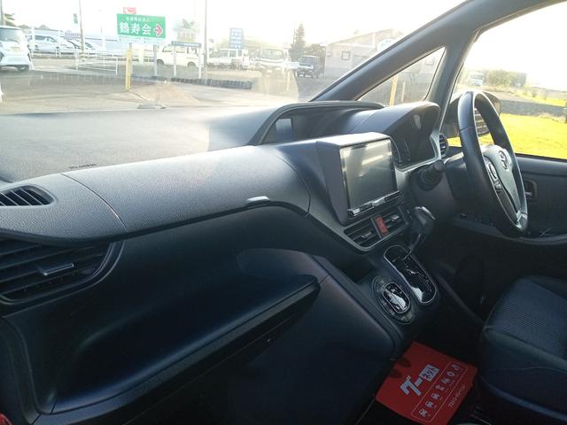 ヴォクシー ＺＳ　ＥＴＣ　ナビ　ＴＶ　クリアランスソナー　両側電動スライドドア　ＬＥＤヘッドランプ　スマートキー　アイドリングストップ　電動格納ミラー　後席モニター　３列シート　ＣＶＴ　アルミホイール　ＣＤ　ＤＶＤ再生（44枚目）