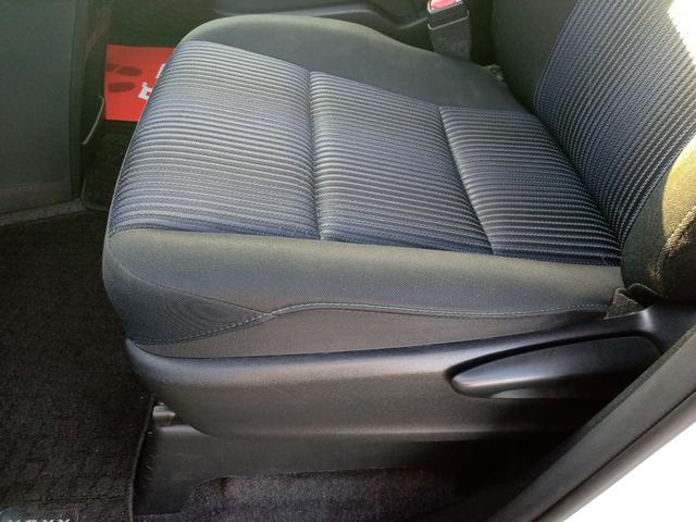 ヴォクシー ＺＳ　ＥＴＣ　ナビ　ＴＶ　クリアランスソナー　両側電動スライドドア　ＬＥＤヘッドランプ　スマートキー　アイドリングストップ　電動格納ミラー　後席モニター　３列シート　ＣＶＴ　アルミホイール　ＣＤ　ＤＶＤ再生（47枚目）