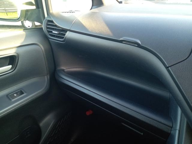 ヴォクシー ＺＳ　ＥＴＣ　ナビ　ＴＶ　クリアランスソナー　両側電動スライドドア　ＬＥＤヘッドランプ　スマートキー　アイドリングストップ　電動格納ミラー　後席モニター　３列シート　ＣＶＴ　アルミホイール　ＣＤ　ＤＶＤ再生（55枚目）