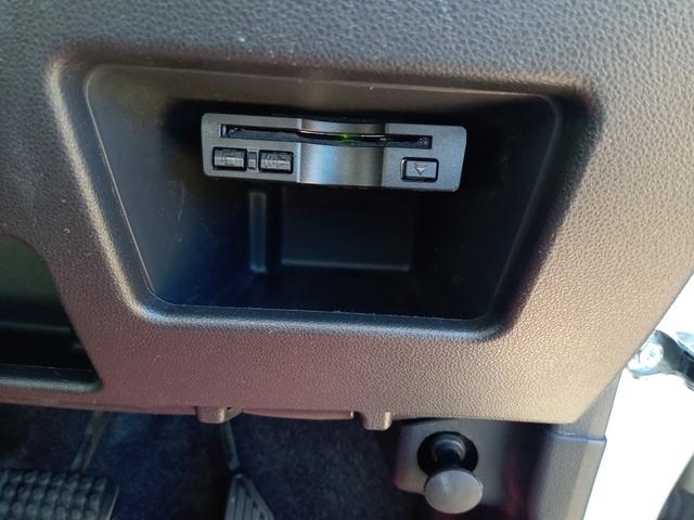 ムーヴキャンバス Ｘメイクアップ　ＳＡＩＩＩ　ＥＴＣ　バックカメラ　両側スライドドア　ナビ　ＴＶ　クリアランスソナー　衝突被害軽減システム　オートマチックハイビーム　スマートキー　アイドリングストップ　ベンチシート　ＣＶＴ　盗難防止システム（7枚目）