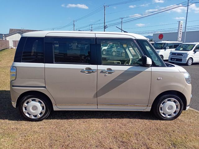 ムーヴキャンバス Ｘメイクアップ　ＳＡＩＩＩ　ＥＴＣ　バックカメラ　両側スライドドア　ナビ　ＴＶ　クリアランスソナー　衝突被害軽減システム　オートマチックハイビーム　スマートキー　アイドリングストップ　ベンチシート　ＣＶＴ　盗難防止システム（14枚目）