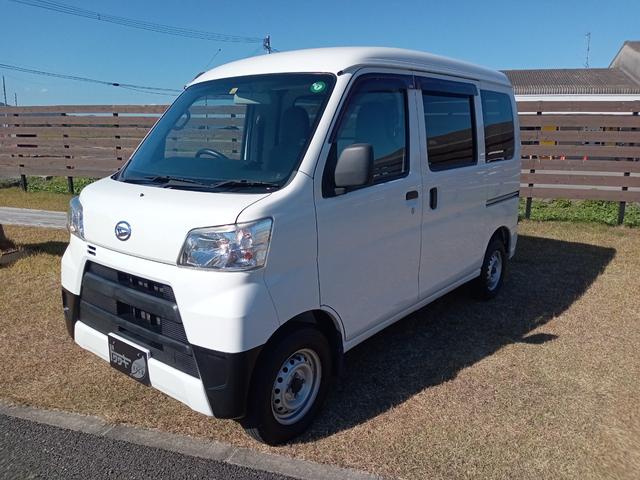 ハイゼットカーゴ 　ＭＴ　両側スライドドア　アイドリングストップ　エアコン　パワーウィンドウ（3枚目）