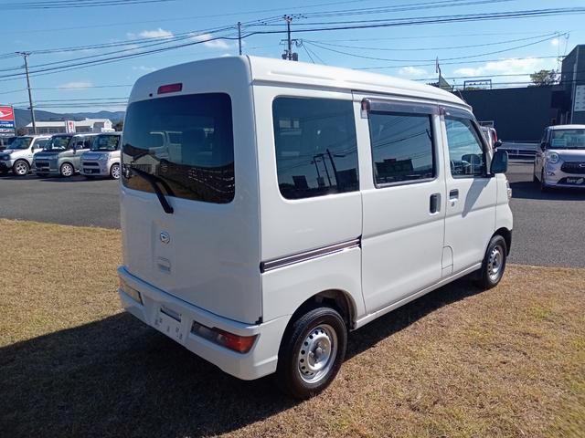 ハイゼットカーゴ 　ＭＴ　両側スライドドア　アイドリングストップ　エアコン　パワーウィンドウ（9枚目）