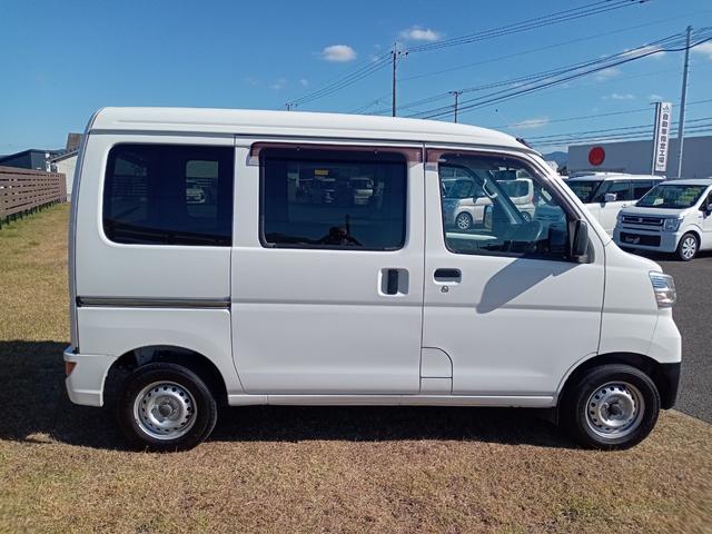 ハイゼットカーゴ 　ＭＴ　両側スライドドア　アイドリングストップ　エアコン　パワーウィンドウ（10枚目）