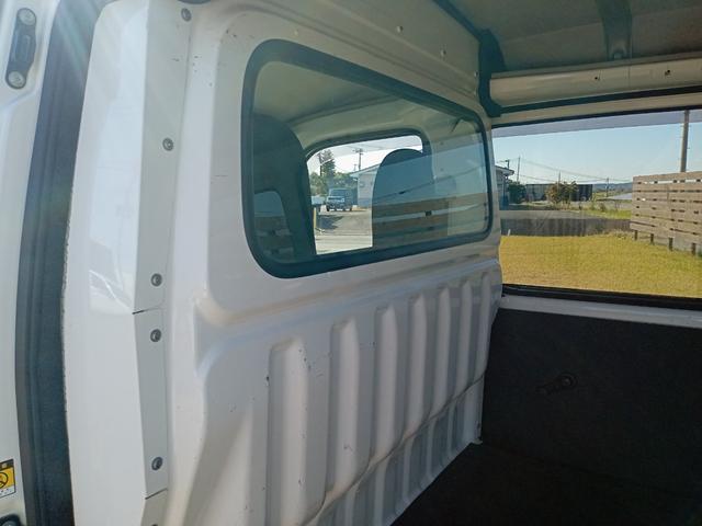 ハイゼットカーゴ 　ＭＴ　両側スライドドア　アイドリングストップ　エアコン　パワーウィンドウ（32枚目）