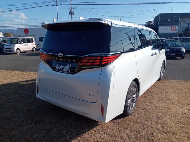 アルファードハイブリッド Ｚ　ナビ　クリアランスソナー　オートクルーズコントロール　レーンアシスト　パークアシスト　衝突被害軽減システム　両側電動スライドドア　オートマチックハイビーム　ＬＥＤヘッドランプ　サンルーフ（17枚目）