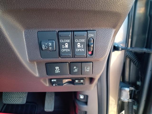 フリード G・ホンダセンシング ETC バックカメラ ナビ オートクルーズコントロール レーンアシスト 衝突被害軽減システム 両側電動スライドドア スマートキー アイドリングストップ 3列シート CVT CD USB(10枚目)