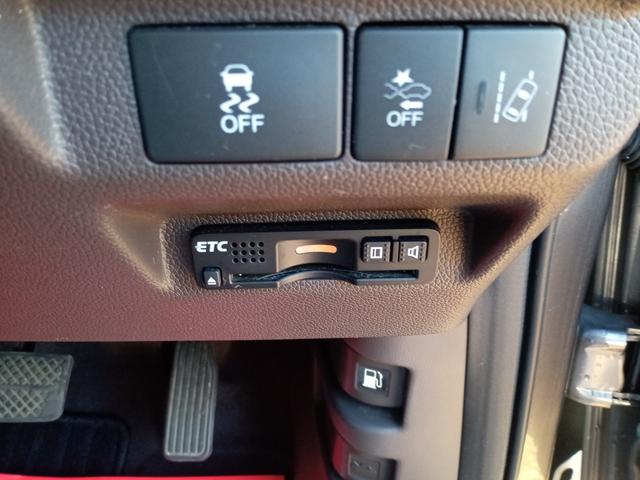 フリード G・ホンダセンシング ETC バックカメラ ナビ オートクルーズコントロール レーンアシスト 衝突被害軽減システム 両側電動スライドドア スマートキー アイドリングストップ 3列シート CVT CD USB(11枚目)