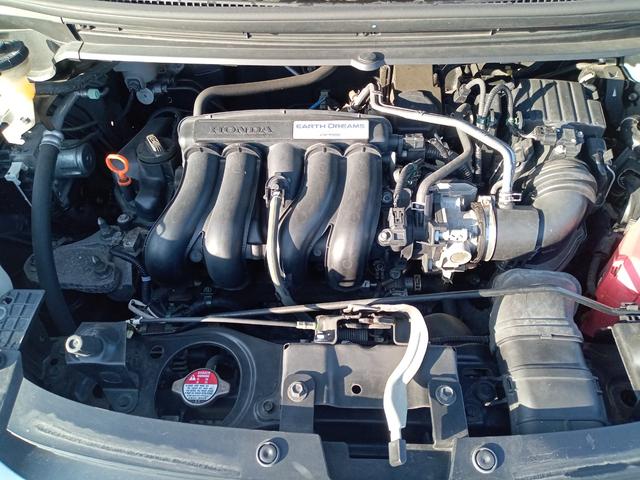 フリード G・ホンダセンシング ETC バックカメラ ナビ オートクルーズコントロール レーンアシスト 衝突被害軽減システム 両側電動スライドドア スマートキー アイドリングストップ 3列シート CVT CD USB(20枚目)