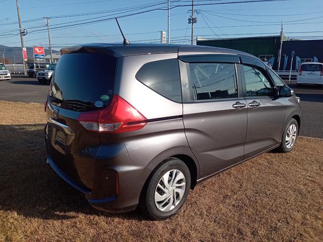 フリード G・ホンダセンシング ETC バックカメラ ナビ オートクルーズコントロール レーンアシスト 衝突被害軽減システム 両側電動スライドドア スマートキー アイドリングストップ 3列シート CVT CD USB(23枚目)