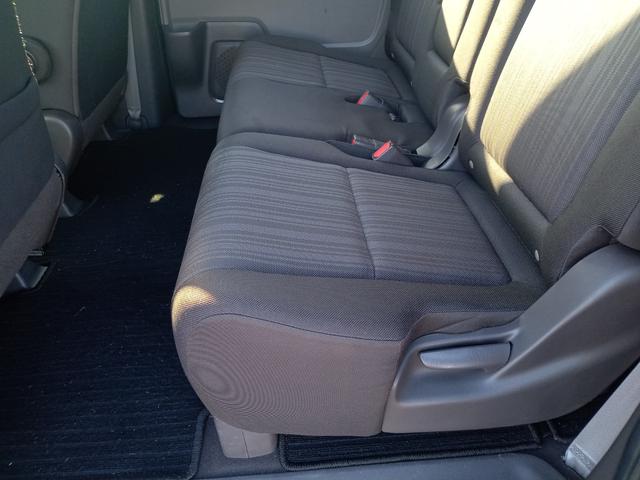 フリード G・ホンダセンシング ETC バックカメラ ナビ オートクルーズコントロール レーンアシスト 衝突被害軽減システム 両側電動スライドドア スマートキー アイドリングストップ 3列シート CVT CD USB(40枚目)