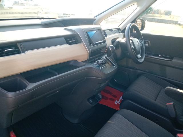 フリード G・ホンダセンシング ETC バックカメラ ナビ オートクルーズコントロール レーンアシスト 衝突被害軽減システム 両側電動スライドドア スマートキー アイドリングストップ 3列シート CVT CD USB(43枚目)