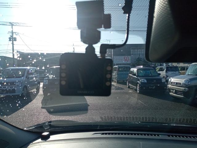 デイズ Ｘ　ドライブレコーダー　バックカメラ　ナビ　ＴＶ　クリアランスソナー　衝突被害軽減システム　オートライト　スマートキー　アイドリングストップ　ベンチシート　ＣＶＴ　盗難防止システム　ＡＢＳ　ＥＳＣ　ＣＤ（8枚目）