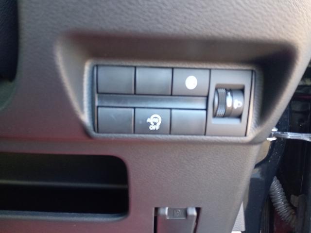 デイズ Ｘ　ドライブレコーダー　バックカメラ　ナビ　ＴＶ　クリアランスソナー　衝突被害軽減システム　オートライト　スマートキー　アイドリングストップ　ベンチシート　ＣＶＴ　盗難防止システム　ＡＢＳ　ＥＳＣ　ＣＤ（9枚目）