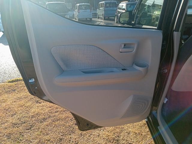 デイズ Ｘ　ドライブレコーダー　バックカメラ　ナビ　ＴＶ　クリアランスソナー　衝突被害軽減システム　オートライト　スマートキー　アイドリングストップ　ベンチシート　ＣＶＴ　盗難防止システム　ＡＢＳ　ＥＳＣ　ＣＤ（42枚目）