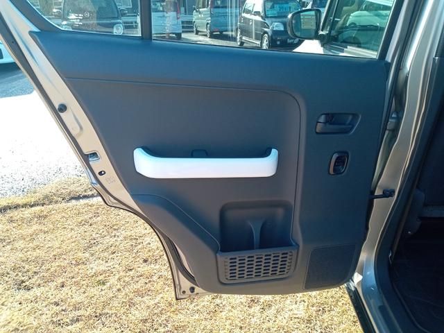 ハスラー Ａ　キーレスエントリー　ＣＶＴ　盗難防止システム　ＡＢＳ　ＣＤ　Ｂｌｕｅｔｏｏｔｈ　衝突安全ボディ　エアコン　パワーステアリング　パワーウィンドウ（40枚目）