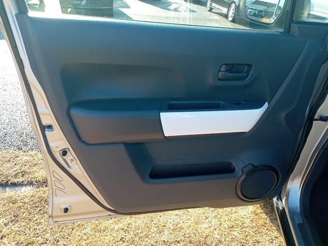 ハスラー Ａ　キーレスエントリー　ＣＶＴ　盗難防止システム　ＡＢＳ　ＣＤ　Ｂｌｕｅｔｏｏｔｈ　衝突安全ボディ　エアコン　パワーステアリング　パワーウィンドウ（46枚目）