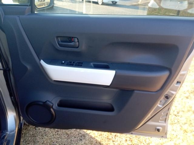 ハスラー Ａ　キーレスエントリー　ＣＶＴ　盗難防止システム　ＡＢＳ　ＣＤ　Ｂｌｕｅｔｏｏｔｈ　衝突安全ボディ　エアコン　パワーステアリング　パワーウィンドウ（51枚目）