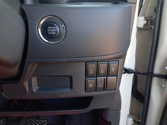 スペーシア Ｘリミテッド　両側電動スライドドア　衝突被害軽減システム　ＨＩＤ　スマートキー　アイドリングストップ　シートヒーター　ベンチシート　ＣＶＴ　盗難防止システム　ＡＢＳ　ＥＳＣ　ＣＤ　ＵＳＢ　Ｂｌｕｅｔｏｏｔｈ（8枚目）