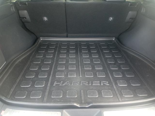 ハリアーハイブリッド Ｚ　レザーパッケージ　全周囲カメラ　クリアランスソナー　オートクルーズコントロール　レーンアシスト　パワーシート　衝突被害軽減システム　ナビ　ＴＶ　オートマチックハイビーム　ＬＥＤヘッドランプ　電動リアゲート（33枚目）