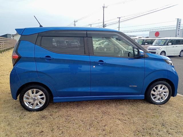 デイズ ハイウェイスター　Ｘ　ＥＴＣ　バックカメラ　クリアランスソナー　衝突被害軽減システム　オートライト　ＬＥＤヘッドランプ　スマートキー　アイドリングストップ　電動格納ミラー　ベンチシート　ＣＶＴ　盗難防止システム　ＡＢＳ（12枚目）