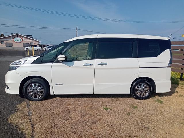 セレナ ｅ－パワー　ハイウェイスターＶ　ドライブレコーダー　ＥＴＣ　全周囲カメラ　ナビ　ＴＶ　クリアランスソナー　オートクルーズコントロール　パークアシスト　衝突被害軽減システム　両側電動スライドドア　ＬＥＤヘッドランプ　スマートキー（14枚目）