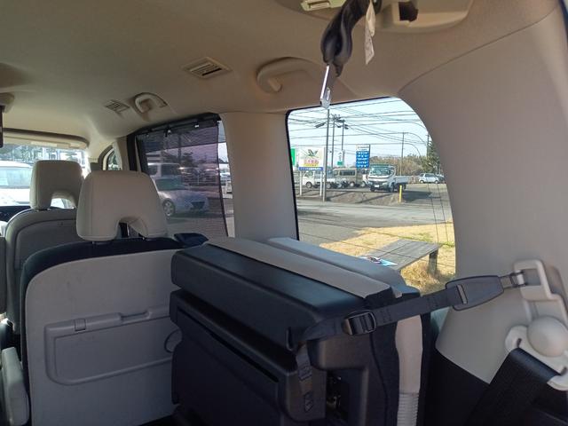 セレナ ｅ－パワー　ハイウェイスターＶ　ドライブレコーダー　ＥＴＣ　全周囲カメラ　ナビ　ＴＶ　クリアランスソナー　オートクルーズコントロール　パークアシスト　衝突被害軽減システム　両側電動スライドドア　ＬＥＤヘッドランプ　スマートキー（31枚目）