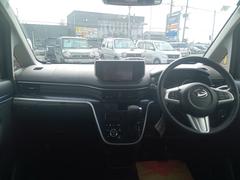 車を運転する際には運転席の存在は欠かせません。なのでしっかりとチェックしたいポイントですね。 2