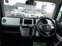 運転者にとっては日々使用することとなる運転席です。運転席が快適だと運転に集中することができますね。 2