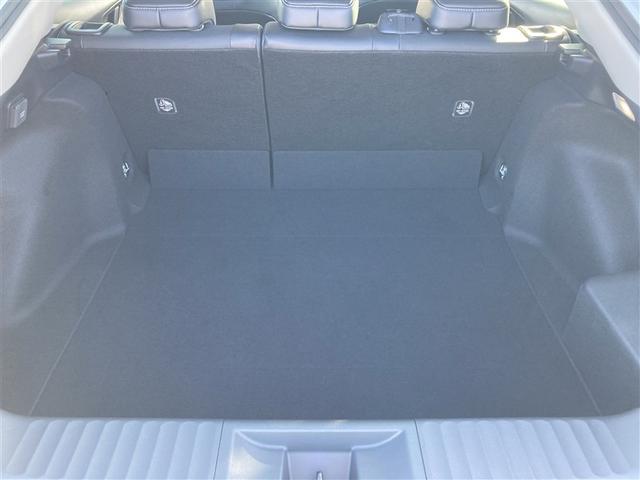 プリウス Ｚ　展示・試乗車　ワンオーナー　記録簿　衝突被害軽減システム　アイドリングストップ　横滑り防止機能　メモリーナビ　フルセグ　バックカメラ　スマートキー　キーレス　ＥＴＣ　ＬＥＤヘッドランプ　アルミホイール（11枚目）