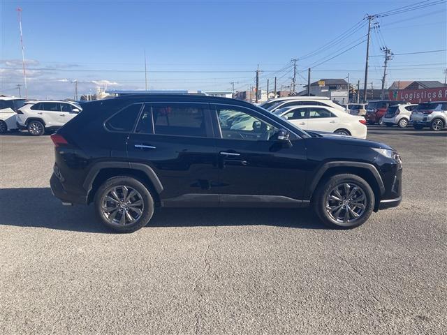 ＲＡＶ４ Ｇ　ワンオーナー　記録簿　衝突被害軽減システム　アイドリングストップ　横滑り防止機能　フルセグ　バックカメラ　スマートキー　キーレス　ＥＴＣ　オートクルーズコントロール　ＬＥＤヘッドランプ　４ＷＤ（5枚目）