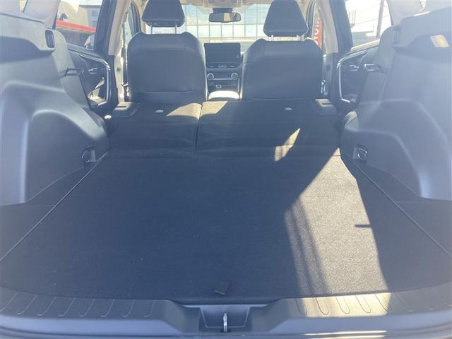 ＲＡＶ４ Ｇ　ワンオーナー　記録簿　衝突被害軽減システム　アイドリングストップ　横滑り防止機能　フルセグ　バックカメラ　スマートキー　キーレス　ＥＴＣ　オートクルーズコントロール　ＬＥＤヘッドランプ　４ＷＤ（12枚目）