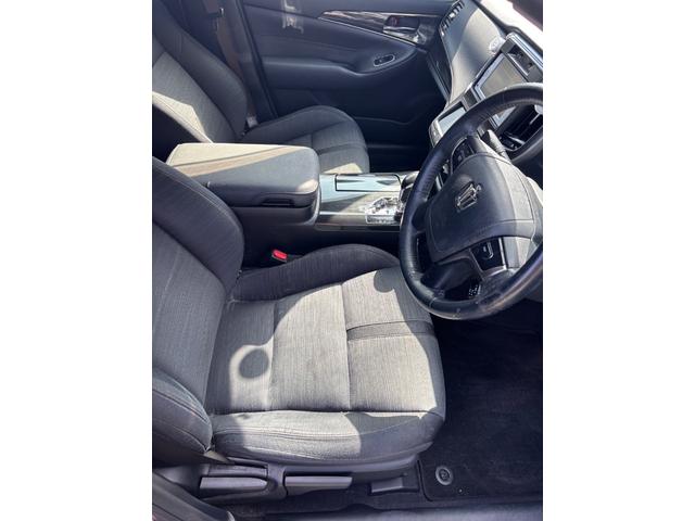 クラウンハイブリッド アスリート（8枚目）