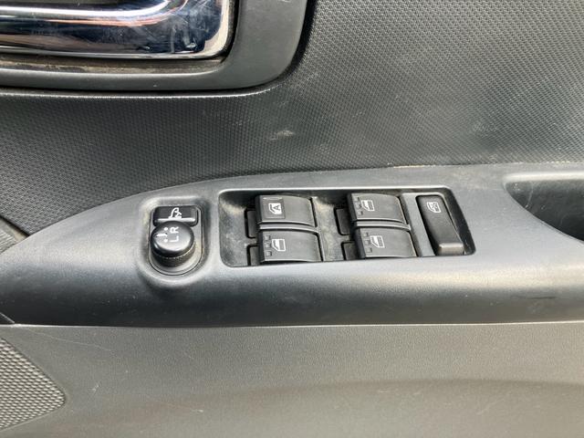 タント カスタムVセレクション ナビテレビ 両側スライドドア パノラマオープンドア スマートキー セキュリティー ベンチシート 純正アルミホイール HIDライト ウインカーミラー(28枚目)