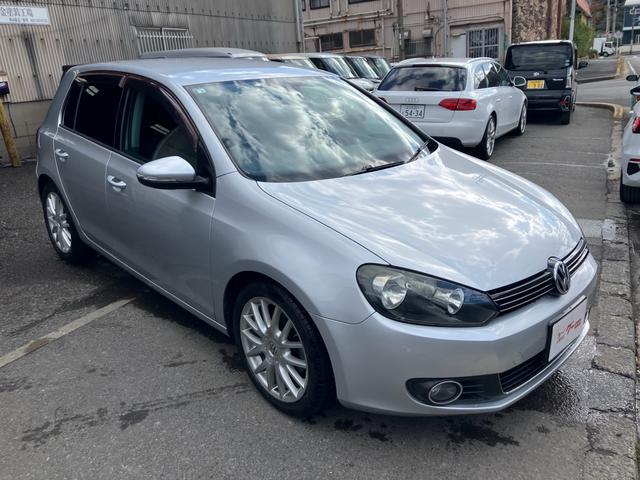 ゴルフ ＴＳＩコンフォートライン　ナビテレビ　純正アルミホイール　セキュリティー　ヘッドライトレベライザー　オートライト（3枚目）