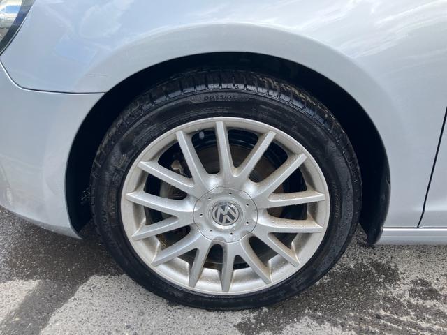 ゴルフ ＴＳＩコンフォートライン　ナビテレビ　純正アルミホイール　セキュリティー　ヘッドライトレベライザー　オートライト（5枚目）