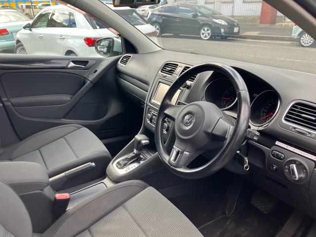 ゴルフ ＴＳＩコンフォートライン　ナビテレビ　純正アルミホイール　セキュリティー　ヘッドライトレベライザー　オートライト（11枚目）