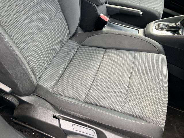 ゴルフ ＴＳＩコンフォートライン　ナビテレビ　純正アルミホイール　セキュリティー　ヘッドライトレベライザー　オートライト（14枚目）