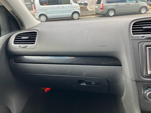 ゴルフ ＴＳＩコンフォートライン　ナビテレビ　純正アルミホイール　セキュリティー　ヘッドライトレベライザー　オートライト（22枚目）